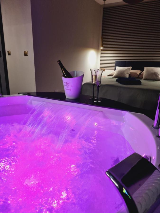 Apartament Jacuzzi Cracovie Extérieur photo