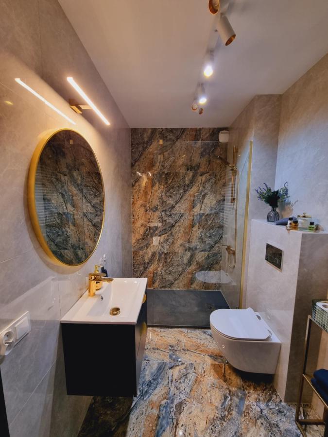 Apartament Jacuzzi Cracovie Extérieur photo