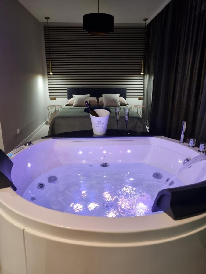 Apartament Jacuzzi Cracovie Extérieur photo